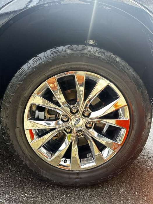 Deep shine after a professional hand wash in Kelowna